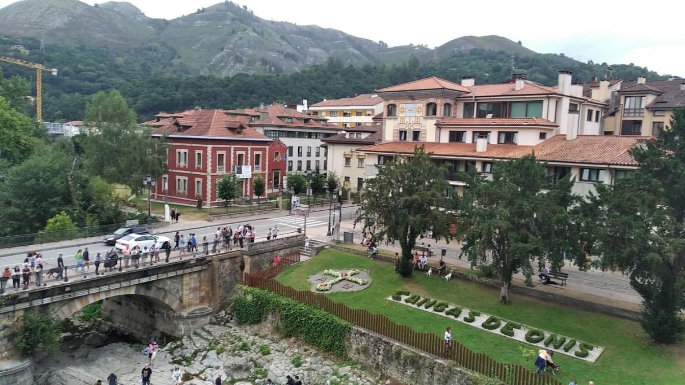 La Nueva Covadonguina Apartment Cangas de Onis Bagian luar foto